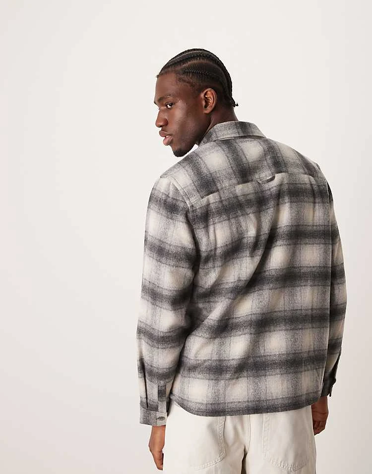 Mango Regular Fit Checkered Flannel Shirt In Grey For Men 5 Mango Regular Fit Checkered Flannel Shirt In Grey For Men - Image 3
