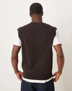 Mango V-neck Sweater Vest In Dark Brown For Men 8 Mango V-neck Sweater Vest In Dark Brown For Men -Modern Menswear 207544180 2