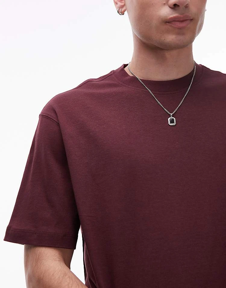 Mango Premium Cotton Regular T-shirt In Burgundy For Men 5 Mango Premium Cotton Regular T-shirt In Burgundy For Men - Image 3