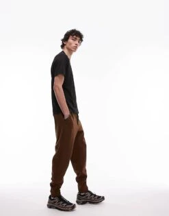 Mango Performance Breathable Slim Joggers In Rust For Men